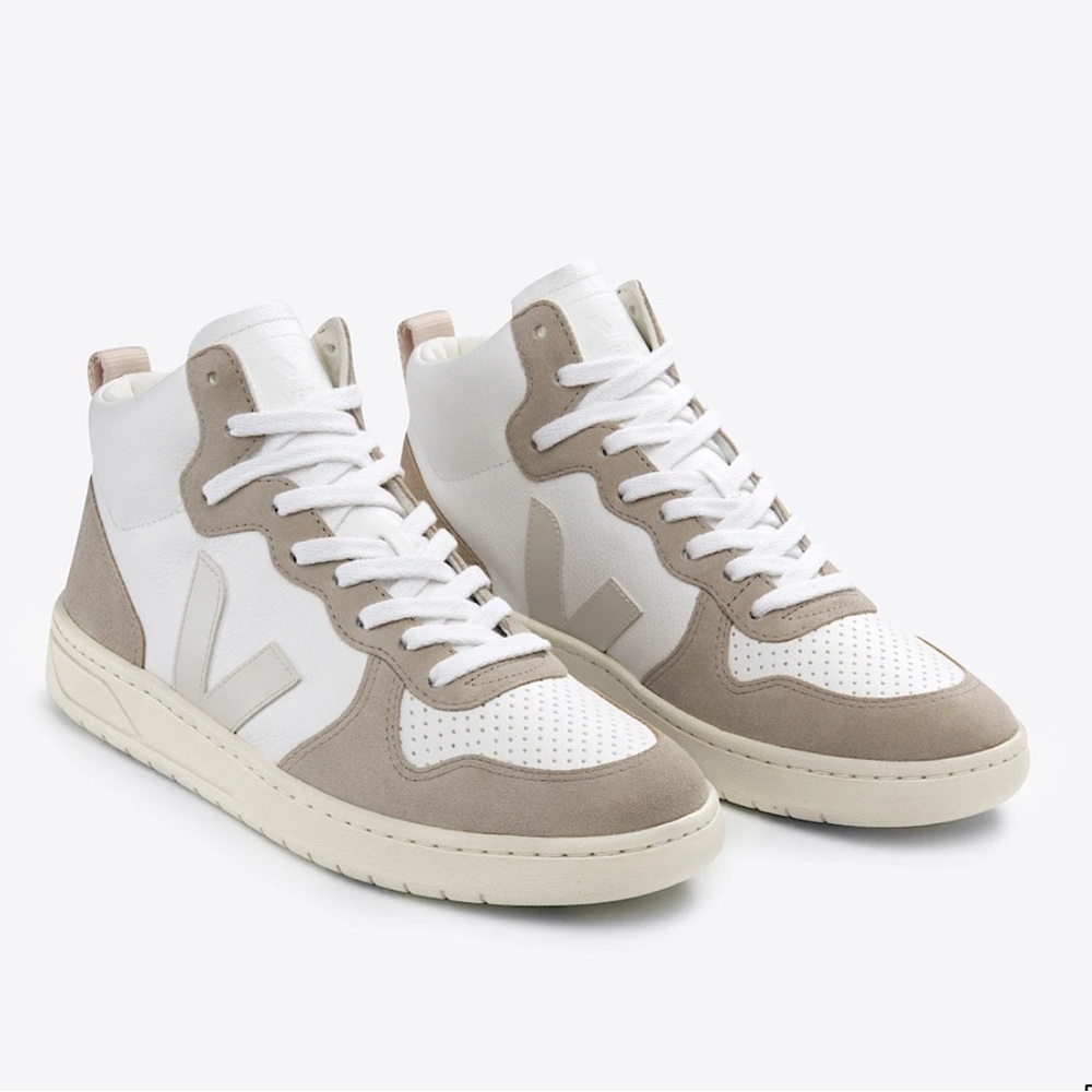 Veja V-15 Leather White Pierre Sahara